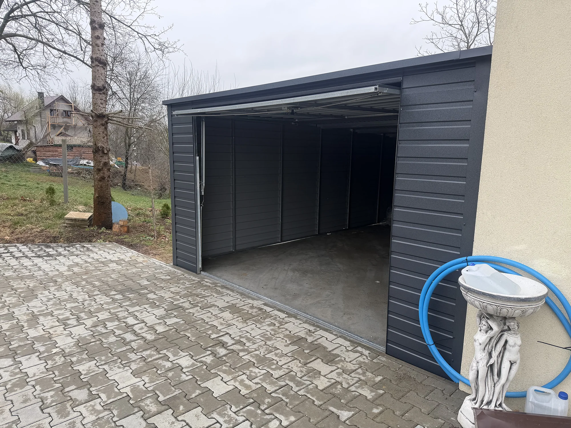 Prémium acélgarázs 4x6m – grafit RAL 7016 - Image 2